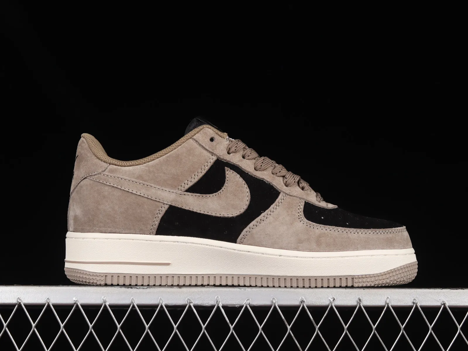 Akira x Nike Air Force 1 07 Low Mocha Black DB0066-223