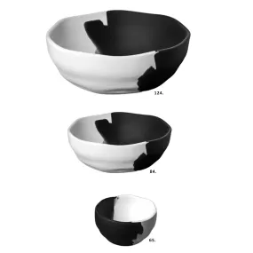 Duo Wavy Black and White Bowls