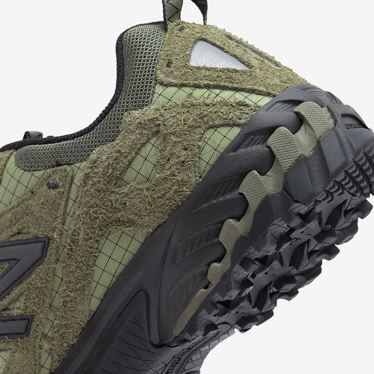 ML610TCL CAYL x New Balance - Covert Green/Black