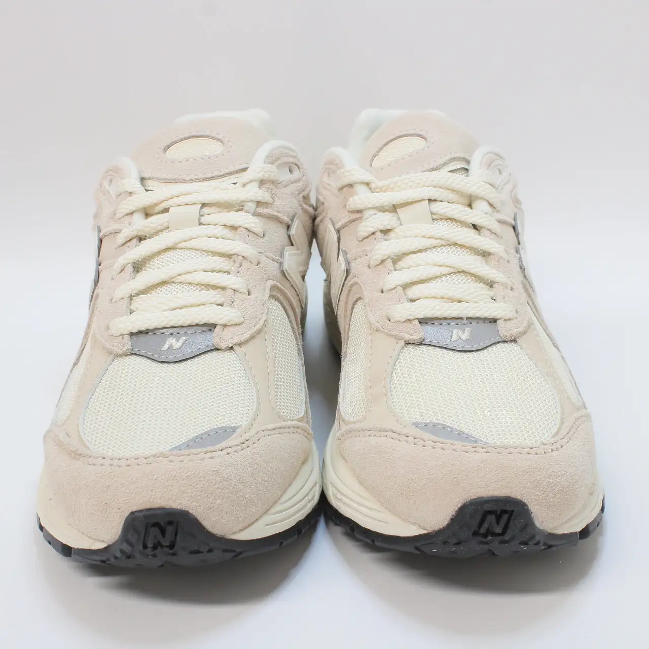 New Balance 2002 Calm Taupe Trainers