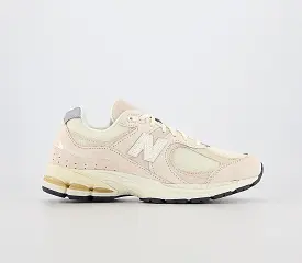 New Balance 2002 Calm Taupe Trainers