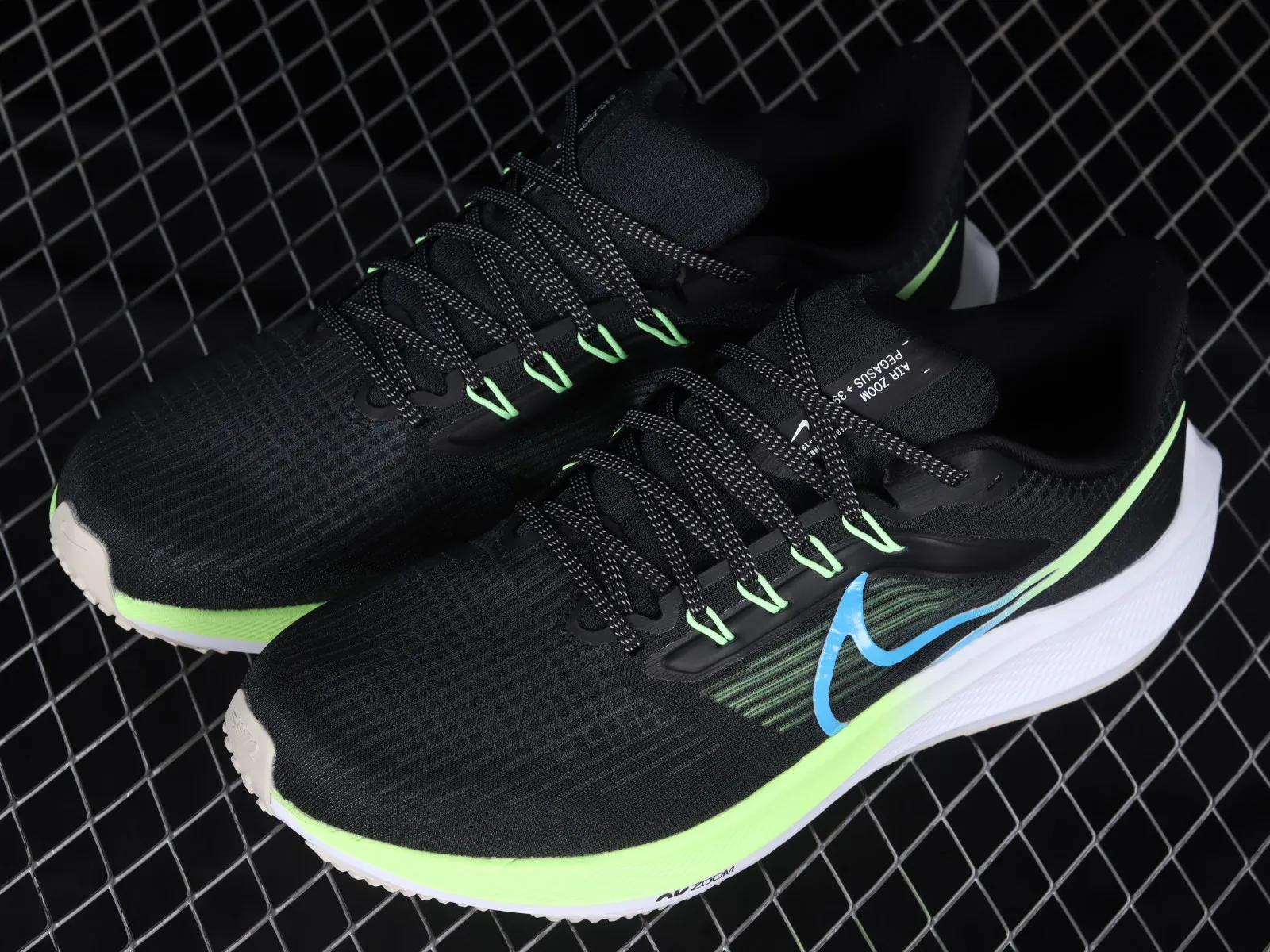 Nike Air Zoom Pegasus 39 Green Blue Black White DO7435-900