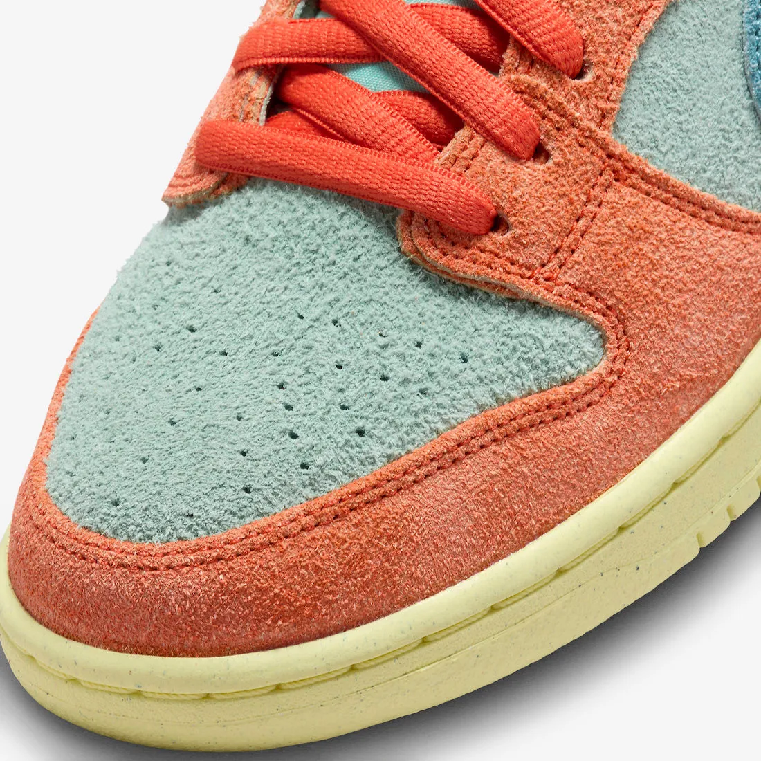 Nike SB Dunk Low Noise Aqua Orange Emerald Rise Lemon Chiffon DV5429-800