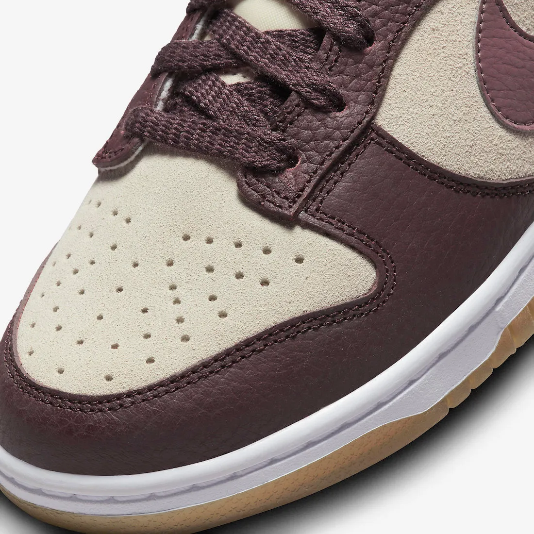 Nike SB Dunk Low Plum Eclipse Coconut Milk FJ4734-100