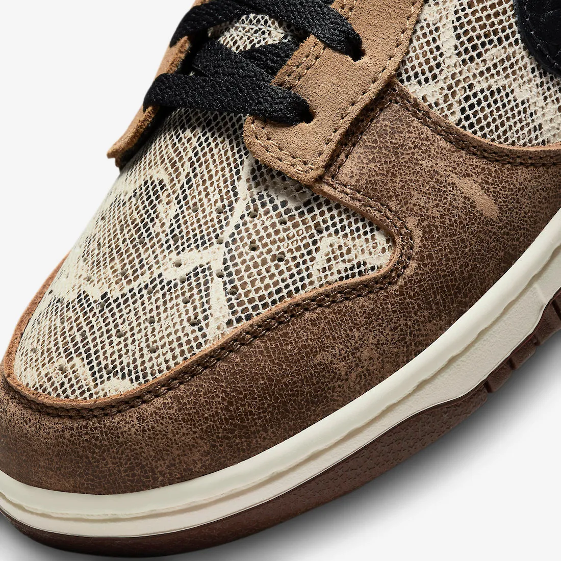 Nike SB Dunk Low Premium CO.JP Brown Snakeskin Ale Brown Black University Red FJ5434-120