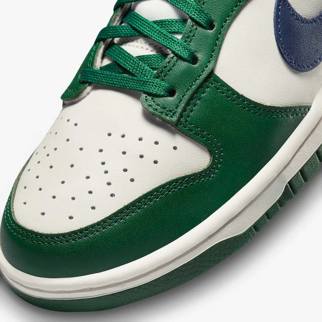 Nike SB Dunk Low Retro Gorge Green Midnight Navy Phantom DD1503-300