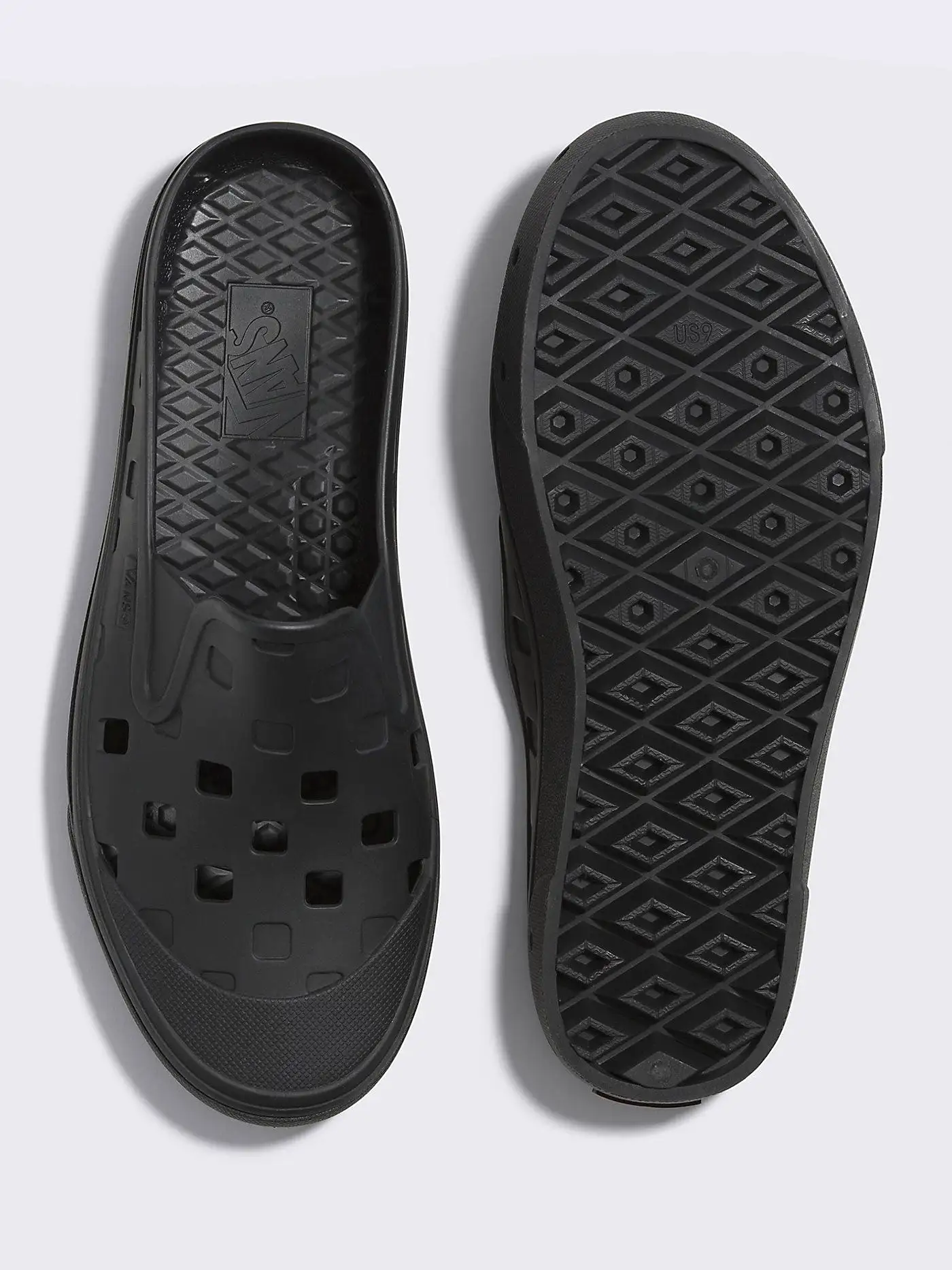 Slip-On Mule Trek Black Shoes