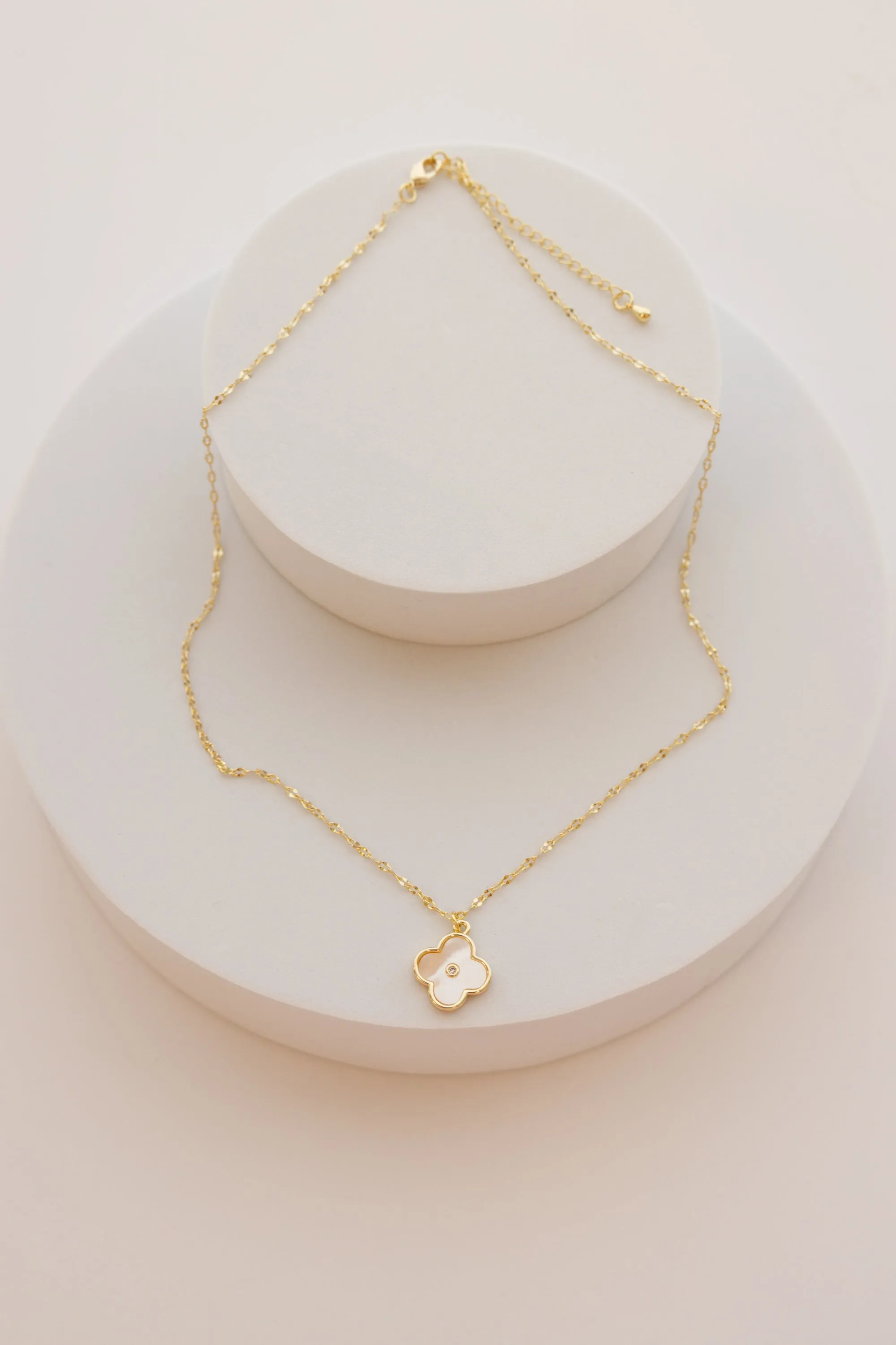 Trendy Girl Necklace, Gold