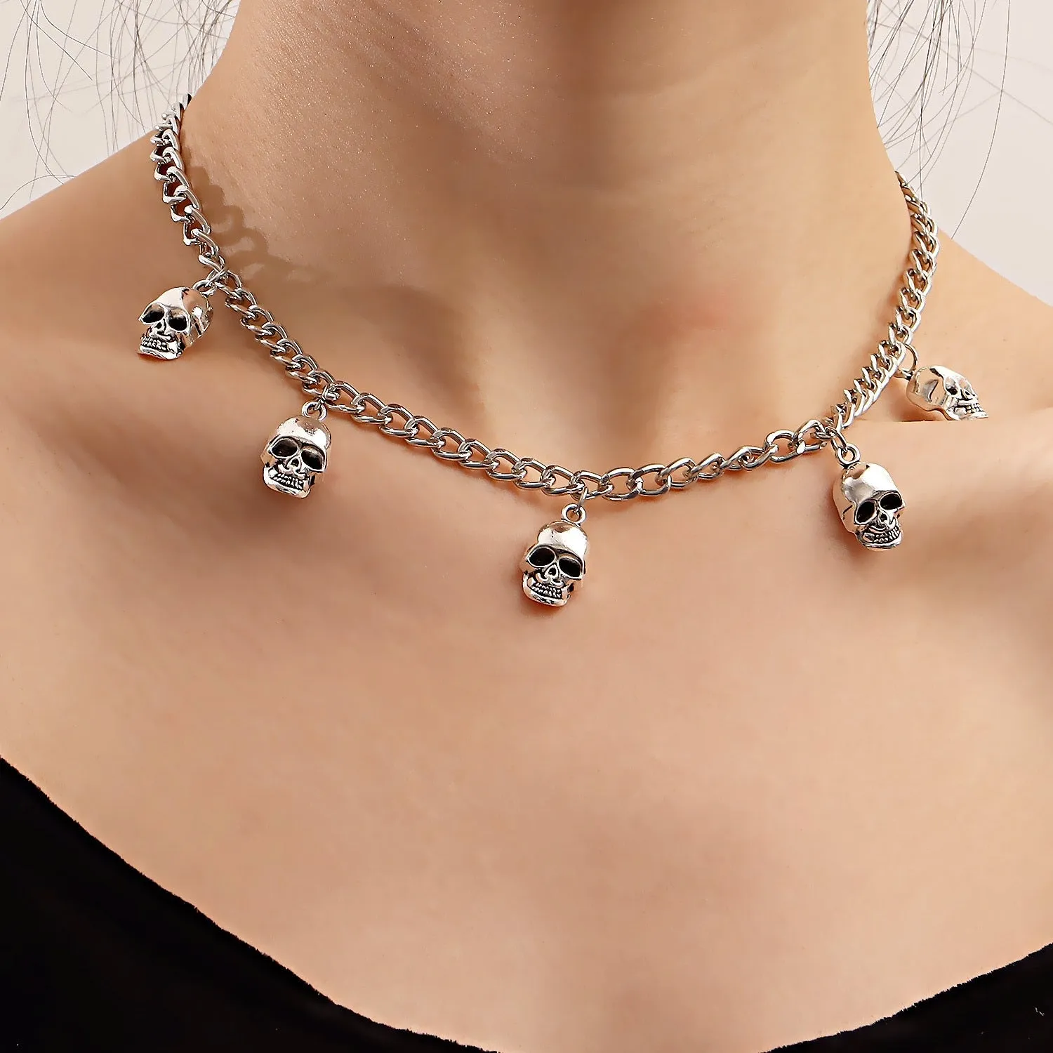 Trendy Gothic Women Skull Necklace